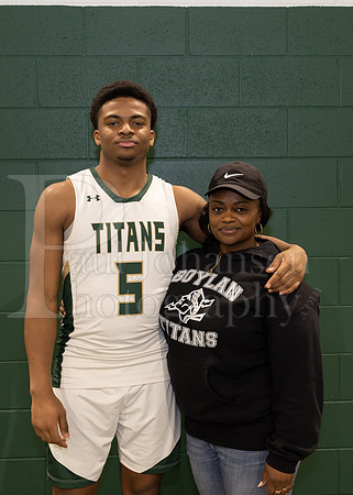 Boylan Boys Varsity Basketball vs Harlem 2-15-2023-0024