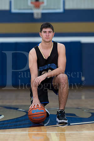 RC Basketball Seniors Banner Shoot 12-2-2021-0267