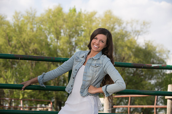 Alyssa Evett Senior Images 5-18-2014-3961