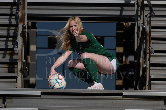Boylan Varsity Girls Soccer Team and Senior Shoot 4-25-2024-0286