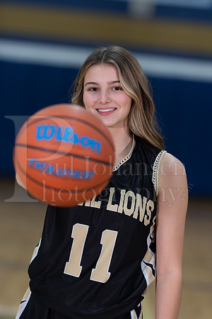 RC Basketball Seniors Banner Shoot 12-2-2021-0250