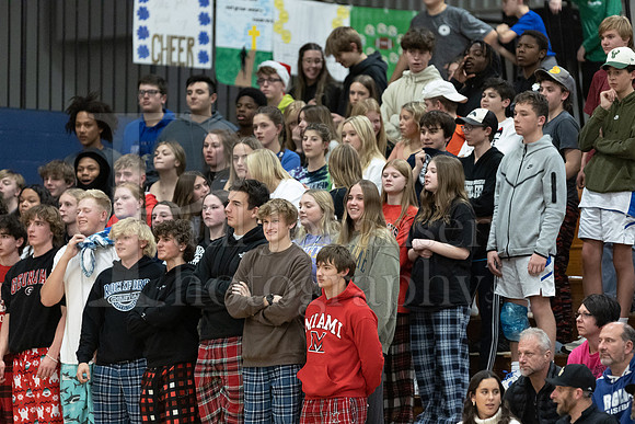 Rockford Christian Boys Varsity Basketball vs Winnebago 12-3-2022-0314
