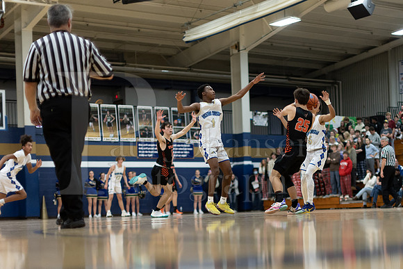 Rockford Christian Boys Varsity Basketball vs Winnebago 12-3-2022-0471