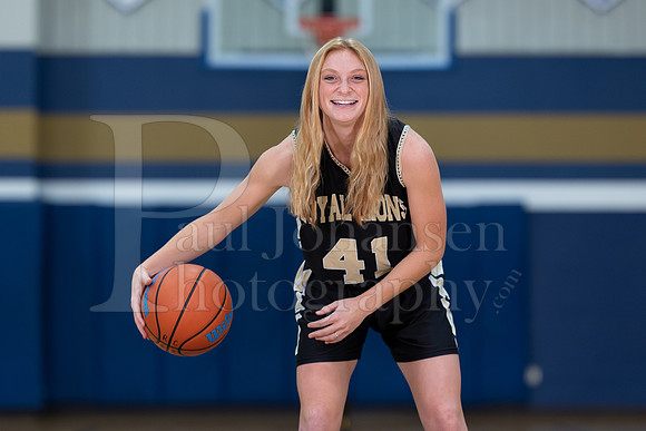 RC Basketball Seniors Banner Shoot 12-2-2021-0161