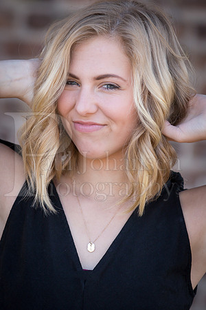 Annie Cyrs Senior Images 4-24-2018-0169