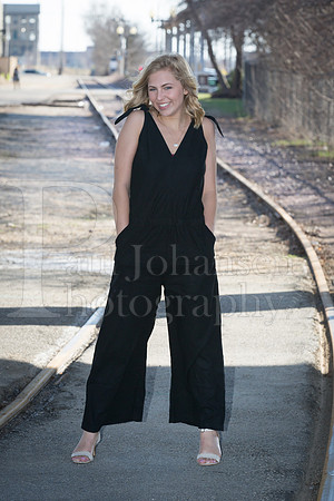 Annie Cyrs Senior Images 4-24-2018-0072