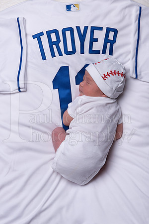 Luke Troyer Baby Pics 3-26-2017-0002