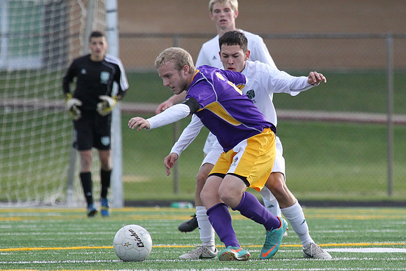 Boylan Varsity Boys Soccer vs Hononegah Regional Final 10-26-2013-4744