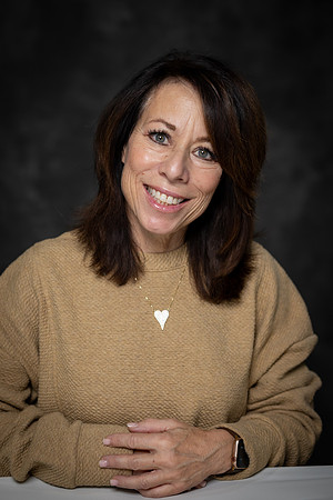 Tracy Krahmer Portraits 11-15-2024-0770