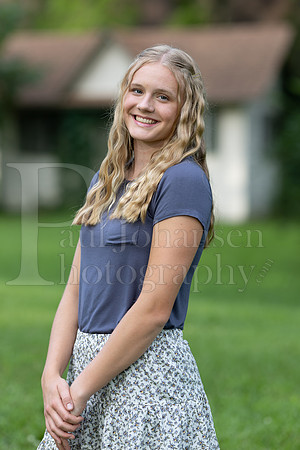 Emma Joiner Senior Images 7-25-2022-0287