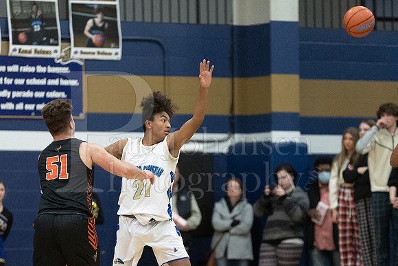 Rockford Christian Boys Varsity Basketball vs Winnebago 12-3-2022-0371