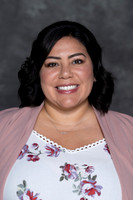 Alma Zamora Portraits 9-20-2024-0006