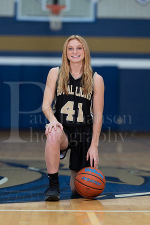 RC Basketball Seniors Banner Shoot 12-2-2021-0129