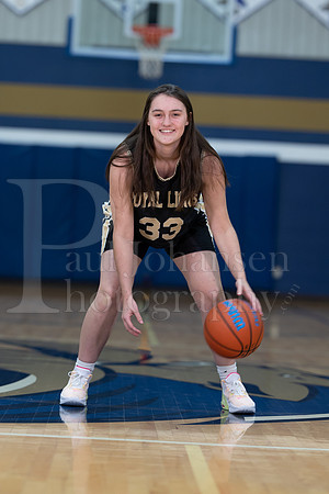RC Basketball Seniors Banner Shoot 12-2-2021-0102