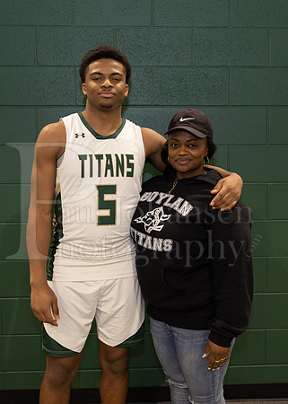 Boylan Boys Varsity Basketball vs Harlem 2-15-2023-0025