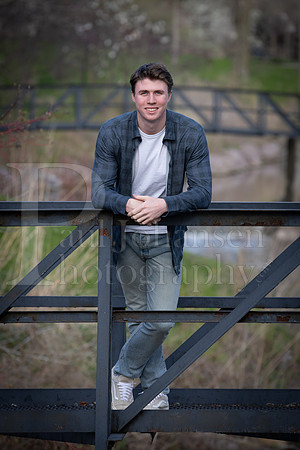 Nolan Brauns Senior Images 5-4-2022-0102