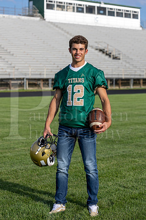 Nick Davenport Senior Images 8-4-2022-0030
