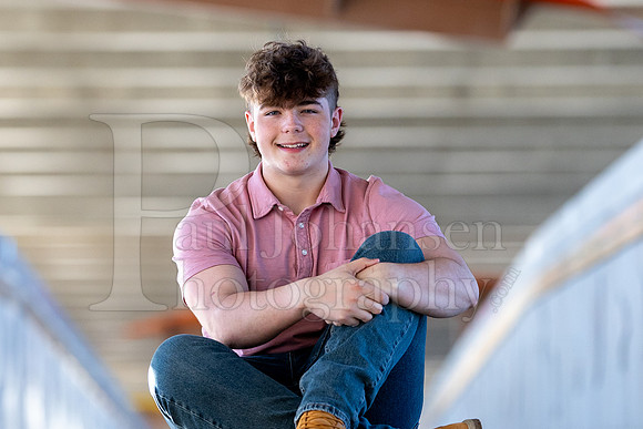 Jayden Vecchione Senior Images 5-3-2024-0128