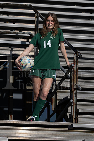 Boylan Varsity Girls Soccer Team and Senior Shoot 4-25-2024-0301