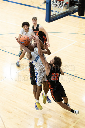 Rockford Christian Boys Varsity Basketball vs Winnebago 12-3-2022-0720