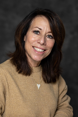 Tracy Krahmer Portraits 11-15-2024-0782