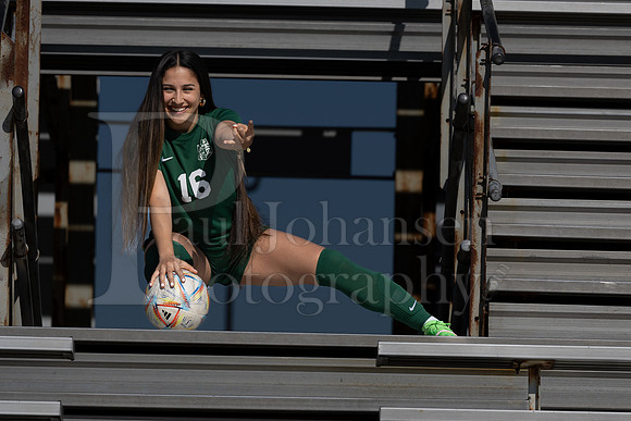 Boylan Varsity Girls Soccer Team and Senior Shoot 4-25-2024-0259