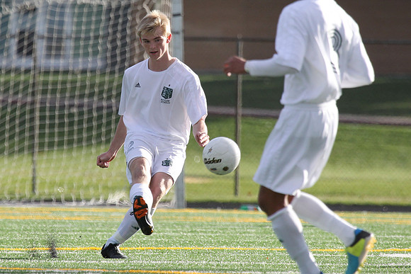 Boylan Varsity Boys Soccer vs Hononegah Regional Final 10-26-2013-4668