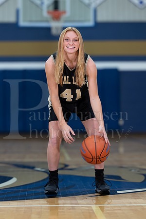 RC Basketball Seniors Banner Shoot 12-2-2021-0153