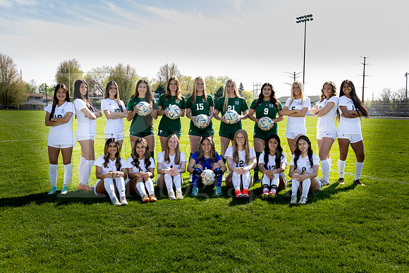 Boylan Varsity Girls Soccer Team and Senior Shoot 4-25-2024-0006