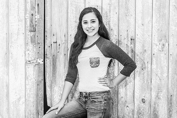 Emily Bergez Senior Images 8-10-2014-0668