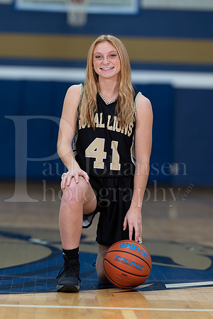 RC Basketball Seniors Banner Shoot 12-2-2021-0132