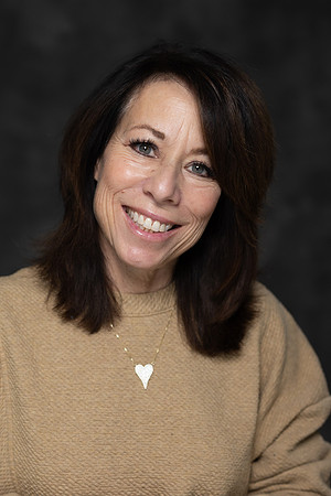 Tracy Krahmer Portraits 11-15-2024-0771