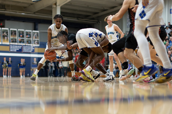Rockford Christian Boys Varsity Basketball vs Winnebago 12-3-2022-0522