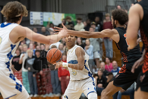 Rockford Christian Boys Varsity Basketball vs Winnebago 12-3-2022-0383
