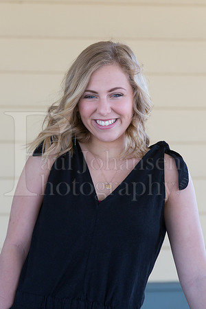 Annie Cyrs Senior Images 4-24-2018-0007
