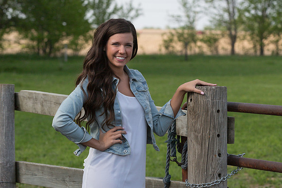 Alyssa Evett Senior Images 5-18-2014-3883
