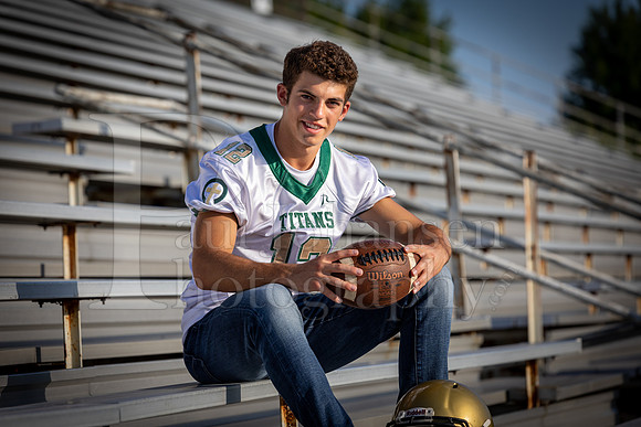 Nick Davenport Senior Images 8-4-2022-0141