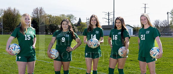 Boylan Varsity Girls Soccer Team and Senior Shoot 4-25-2024-0062