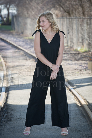 Annie Cyrs Senior Images 4-24-2018-0080