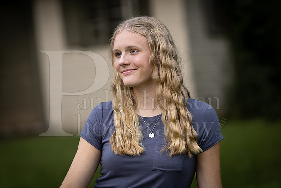 Emma Joiner Senior Images 7-25-2022-0279-3
