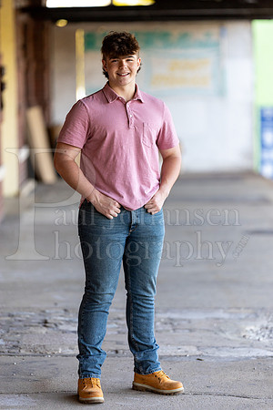 Jayden Vecchione Senior Images 5-3-2024-0247