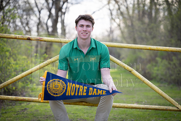 Nolan Brauns Senior Images 5-4-2022-0336
