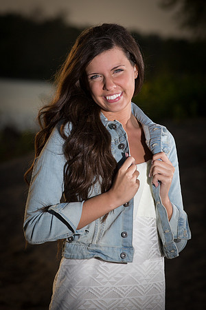 Alyssa Evett Senior Images 5-18-2014-4147