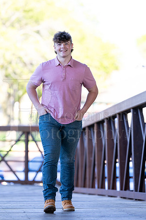 Jayden Vecchione Senior Images 5-3-2024-0176