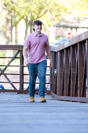 Jayden Vecchione Senior Images 5-3-2024-0159