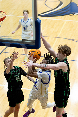 Rockford Christian Boys Varsity Basketball vs Rock Falls 2-7-2025-0922
