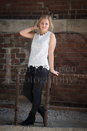 Annie Cyrs Senior Images 4-24-2018-0231