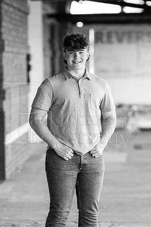 Jayden Vecchione Senior Images 5-3-2024-0241