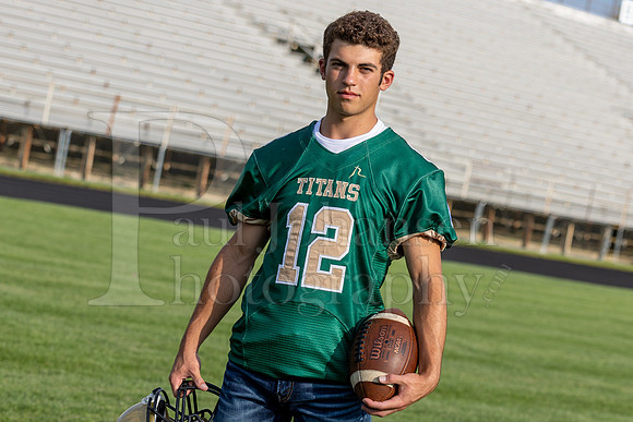 Nick Davenport Senior Images 8-4-2022-0002