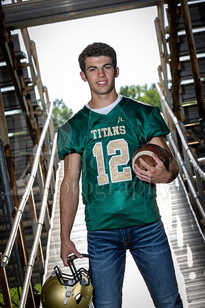 Nick Davenport Senior Images 8-4-2022-0070